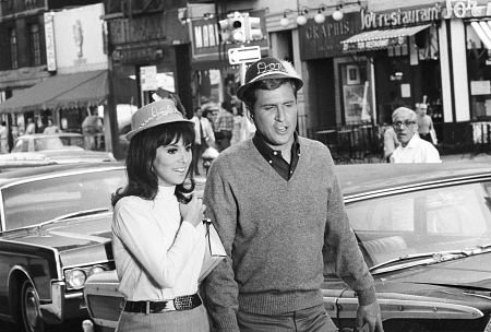 marlo thomas and ted bessell from That Girl