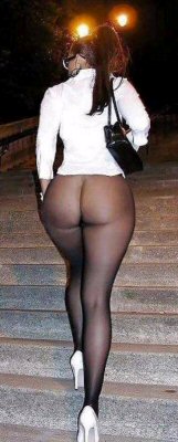 example 5 unknown girl from somebody's blog.jpg